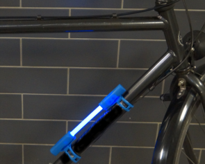 LED-Fahrrad Leuchtstab  „Radiant Glow“ Fahrradrakete/Streulicht Blau